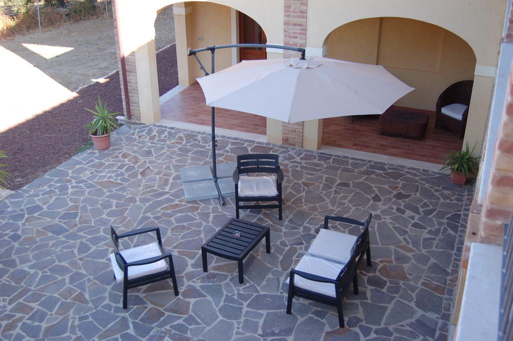 La Vecchia Fornace Hotel Sant'Anna Arresi Exterior photo